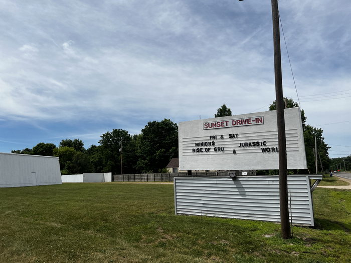 Sunset Auto Theatre - July 2 2022 Photo (newer photo)